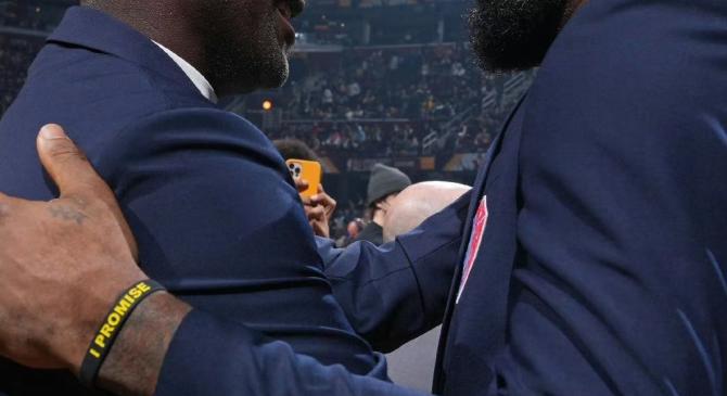 NG28-关于詹姆斯重返赛场，刷新纪录首场状态出色，尤文图斯观众沸腾！引发球迷热议的信息